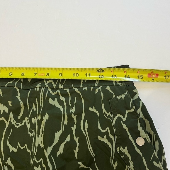 Athleta Vienna Cargo Skort Size 10 Eucalyptus Olive Green - Picture 8 of 9